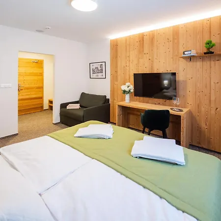 Horsky Hotell Brezovica